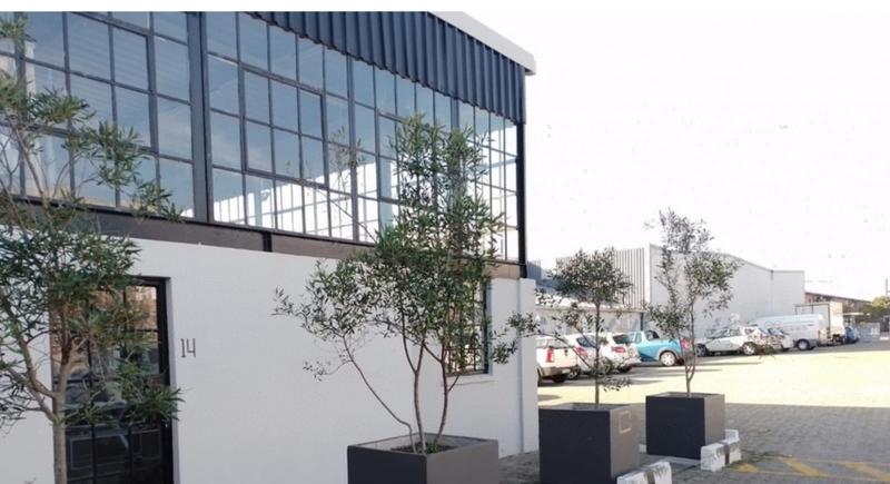 To Let commercial Property for Rent in Maitland Western Cape